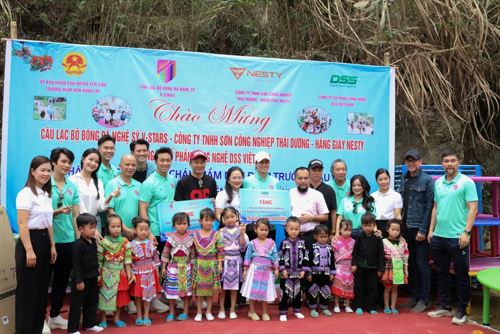 Mang yêu thương đến với trẻ em trường mầm non Tấu Lìn, Tuyên Quang- Ảnh 1. Mang yêu thương đến với trẻ em trường mầm non Tấu Lìn, Tuyên Quang- Ảnh 1.