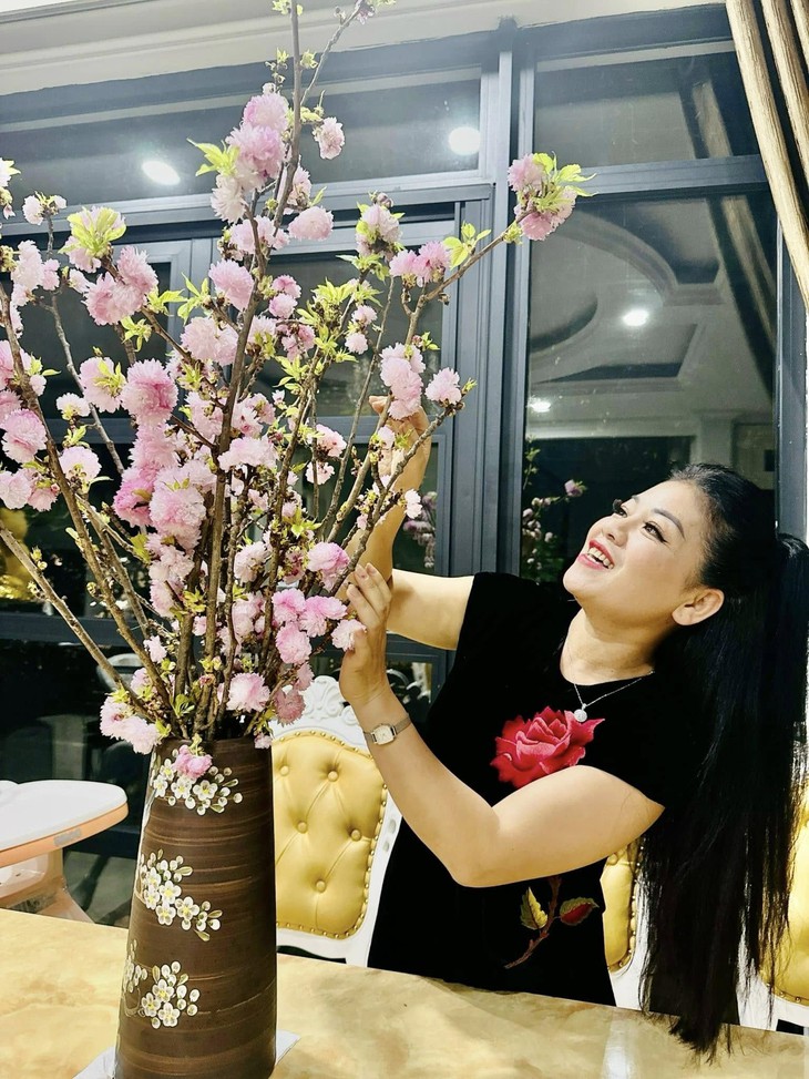 Nữ ca sĩ dòng nhạc đỏ quê Thanh Hóa có đời thực an yên, độc lập tài chính- Ảnh 7. Nữ ca sĩ dòng nhạc đỏ quê Thanh Hóa có đời thực an yên, độc lập tài chính- Ảnh 7.