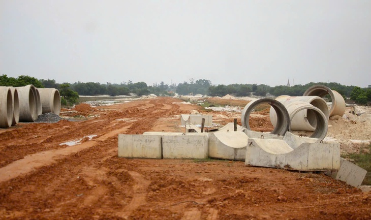 Dự án đường ven biển nghìn tỷ ở Quảng Trị hiện ra sao?- Ảnh 1. Dự án đường ven biển nghìn tỷ ở Quảng Trị hiện ra sao?- Ảnh 1.