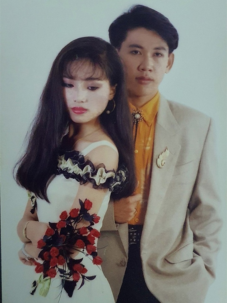 Nam ca sĩ 'Mưa bụi' từng hát 1 bài nhận 2 cây vàng, sự nghiệp đang thăng hoa lại bỏ dở vì một người- Ảnh 1. Nam ca sĩ 'Mưa bụi' từng hát 1 bài nhận 2 cây vàng, sự nghiệp đang thăng hoa lại bỏ dở vì một người- Ảnh 1.