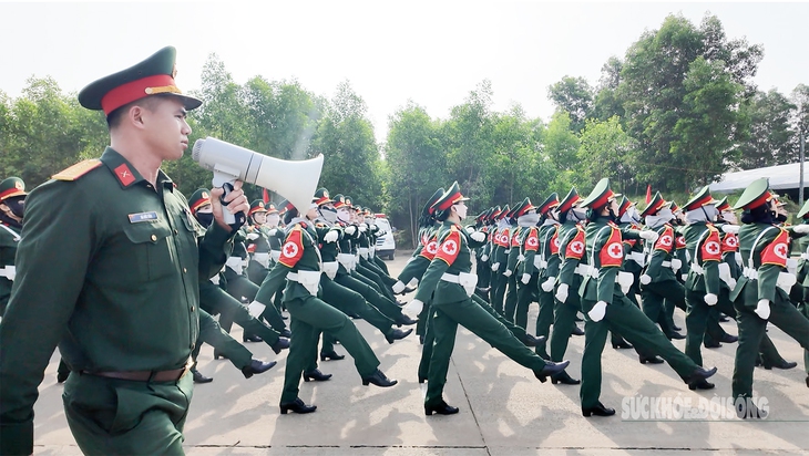 Chuẩn bị thật chu đáo công tác y tế trong Lễ kỷ niệm 50 năm Ngày Giải phóng miền Nam, thống nhất đất nước- Ảnh 2.