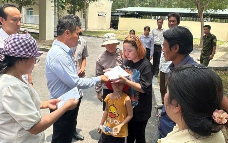 Tai nạn lao động tại Bình Dương: Thăm hỏi, hỗ trợ gia đình 3 công nhân tử vong