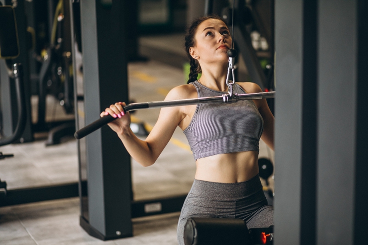 Tập gym có khiến chị em 'vai u thịt bắp'?- Ảnh 1. Tập gym có khiến chị em 'vai u thịt bắp'?- Ảnh 1.