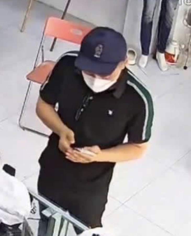 Công an Tuyên Quang công bố hình ảnh Bùi Đình Khánh đang trốn truy nã- Ảnh 2. Công an Tuyên Quang công bố hình ảnh Bùi Đình Khánh đang trốn truy nã- Ảnh 2.