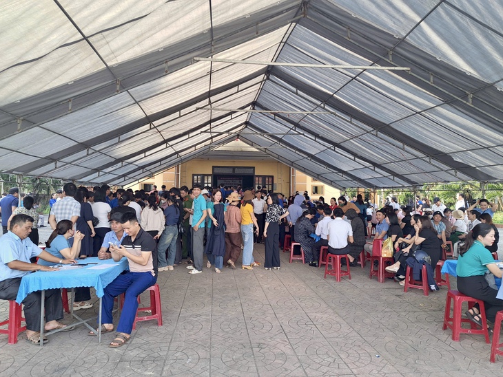 Hơn 500 người tại Quảng Bình tham gia ngày hội hiến máu- Ảnh 1. Hơn 500 người tại Quảng Bình tham gia ngày hội hiến máu- Ảnh 1.