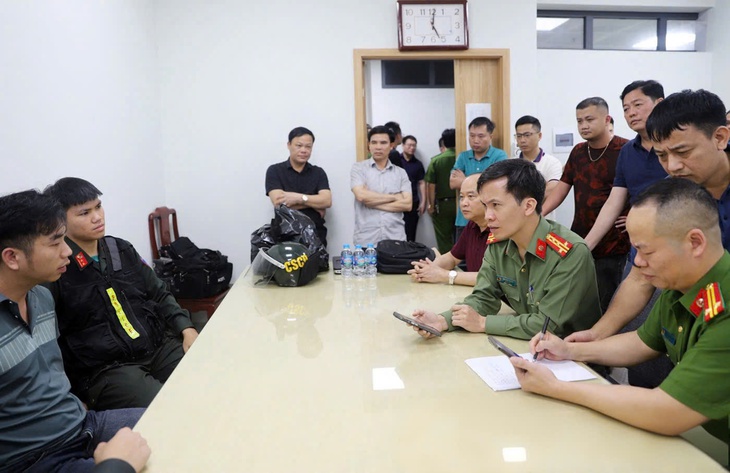 Vụ án bắt ma tuý ở Quảng Ninh: Tội phạm vứt xe bỏ trốn, liên tục di chuyển bằng taxi tránh bị phát hiện- Ảnh 1. Vụ án bắt ma tuý ở Quảng Ninh: Tội phạm vứt xe bỏ trốn, liên tục di chuyển bằng taxi tránh bị phát hiện- Ảnh 1.