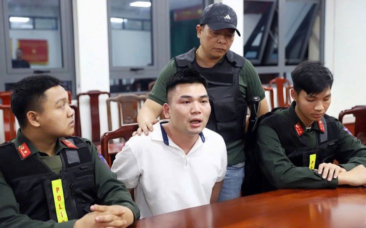 Vụ án bắt ma tuý ở Quảng Ninh: Tội phạm vứt xe bỏ trốn, liên tục di chuyển bằng taxi tránh bị phát hiện