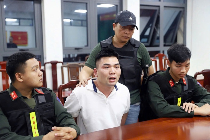 Vụ án bắt ma tuý ở Quảng Ninh: Tội phạm vứt xe bỏ trốn, liên tục di chuyển bằng taxi tránh bị phát hiện- Ảnh 2. Vụ án bắt ma tuý ở Quảng Ninh: Tội phạm vứt xe bỏ trốn, liên tục di chuyển bằng taxi tránh bị phát hiện- Ảnh 2.