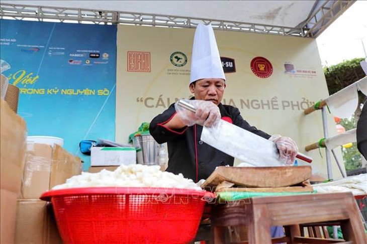 Festival Phở 2025: Hội tụ tinh hoa Phở Việt ba miền- Ảnh 3. Festival Phở 2025: Hội tụ tinh hoa Phở Việt ba miền- Ảnh 3.