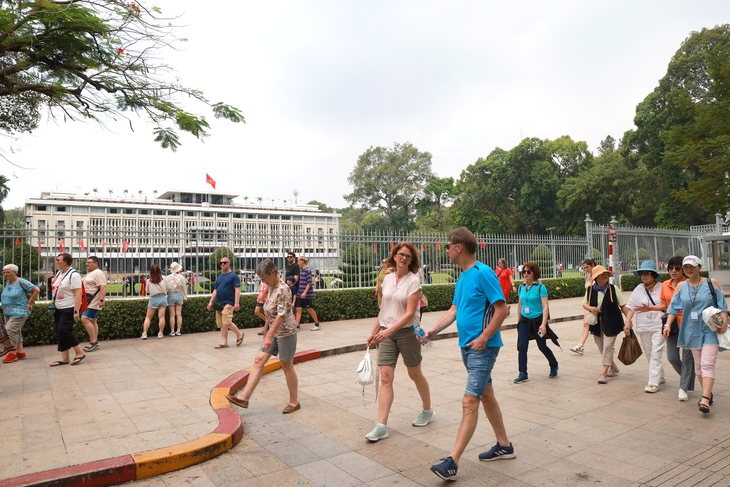 Nắng nóng ở Bắc Bộ và Trung Bộ kéo dài bao lâu?- Ảnh 2.