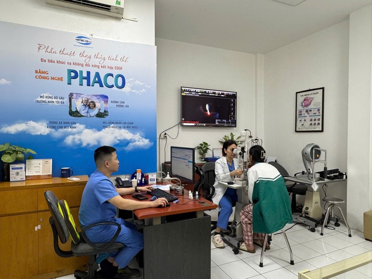 Chủ quan với cận thị tiến triển nhanh ở trẻ: Hậu quả khôn lường!- Ảnh 1. Chủ quan với cận thị tiến triển nhanh ở trẻ: Hậu quả khôn lường!- Ảnh 1.