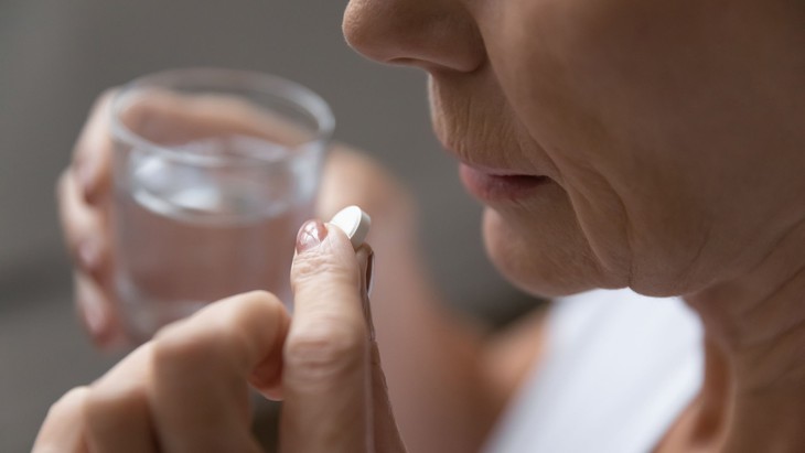 Bệnh nhân tim mạch có cần phối hợp thuốc chống đông với aspirin?- Ảnh 1.