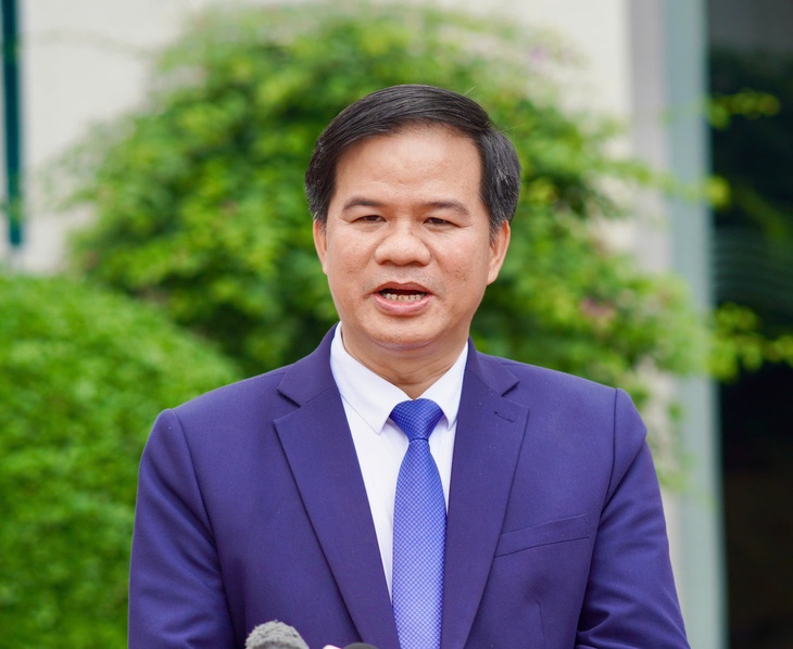 Thuốc và sữa 'vào' bệnh viện lớn nhất cả nước thế nào?- Ảnh 1.