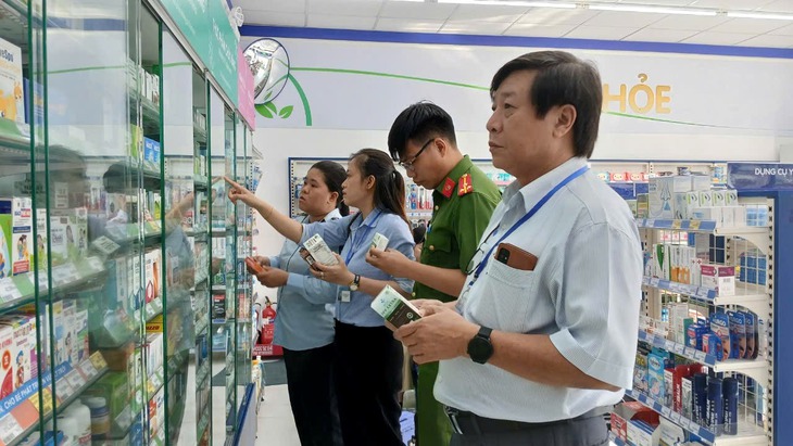 Bộ Y tế chỉ đạo tăng cường kiểm tra, hậu kiểm thực phẩm giả, kém chất lượng- Ảnh 1. Bộ Y tế chỉ đạo tăng cường kiểm tra, hậu kiểm thực phẩm giả, kém chất lượng- Ảnh 1.