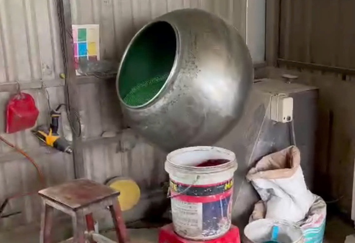 'Rùng mình' bên trong xưởng sản xuất thuốc giả- Ảnh 3. 'Rùng mình' bên trong xưởng sản xuất thuốc giả- Ảnh 3.