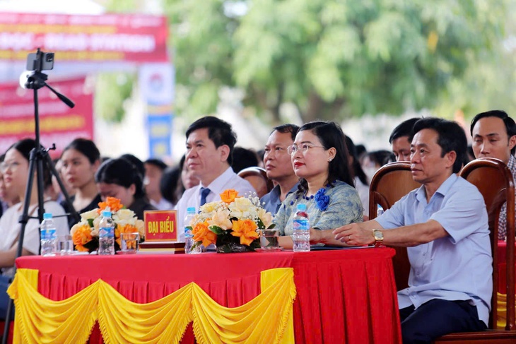 Hà Tĩnh khai mạc Ngày Sách và Văn hóa đọc Việt Nam - Ảnh 1.