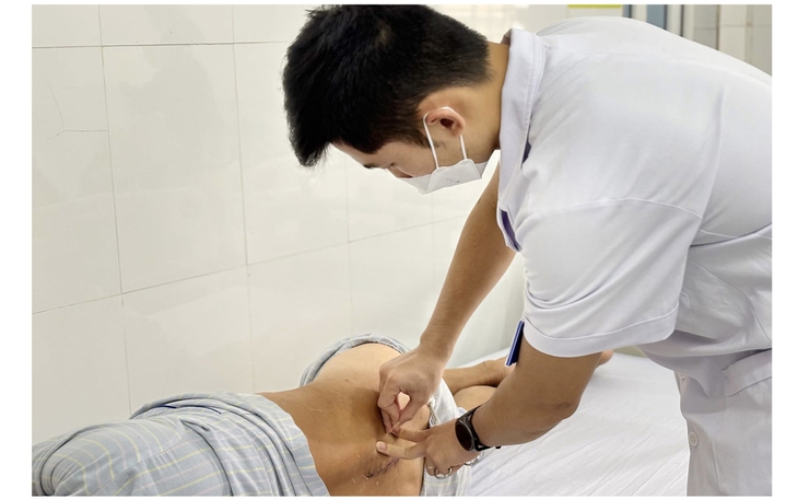 Hồi phục nhanh chóng sau mổ thoát vị đĩa đệm bằng điều trị Đông – Tây y kết hợp