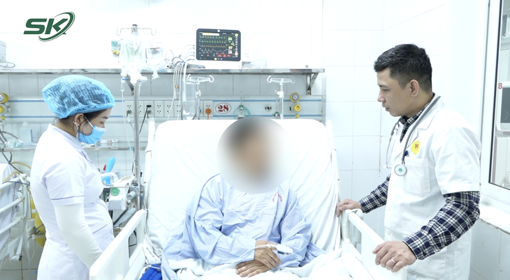 Ngộ độc thuốc nam chứa chất cấm: Bệnh nhân hôn mê, suy đa tạng suýt mất mạng - Ảnh 2.