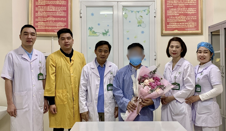 Ngộ độc thuốc nam chứa chất cấm: Bệnh nhân hôn mê, suy đa tạng suýt mất mạng - Ảnh 4.