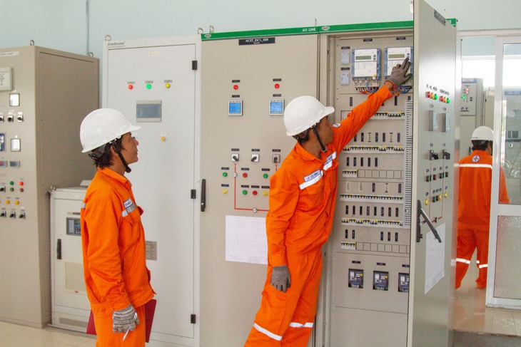 Nhiều phương án đảm bảo cung cấp điện khu vực phía Nam- Ảnh 2.