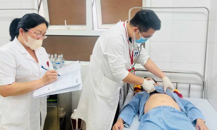 Nam thanh niên có khối u sùi loét tưởng ung thư nhưng lại là bệnh Whitmore- Ảnh 2.