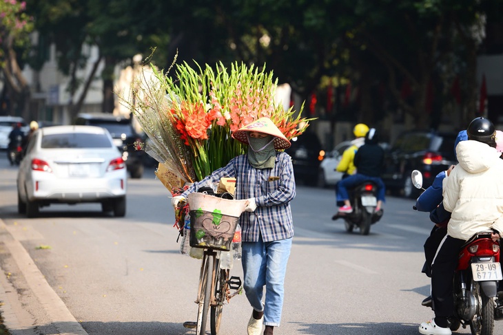Ngày cuối cùng nắng ấm trước khi không khí lạnh gây mưa kéo dài ở miền Bắc- Ảnh 2.