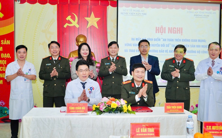 Ra mắt mô hình điểm 
