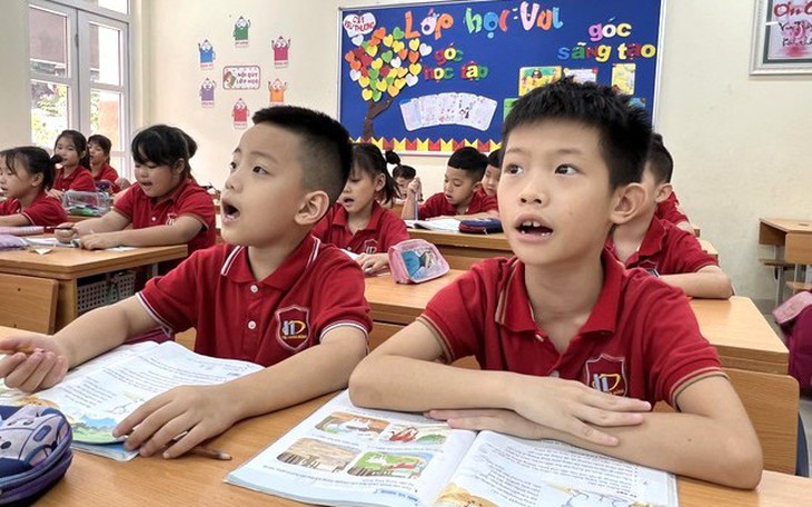 Bữa trưa miễn phí: Món quà ý nghĩa, nhân lên niềm vui an sinh giáo dục