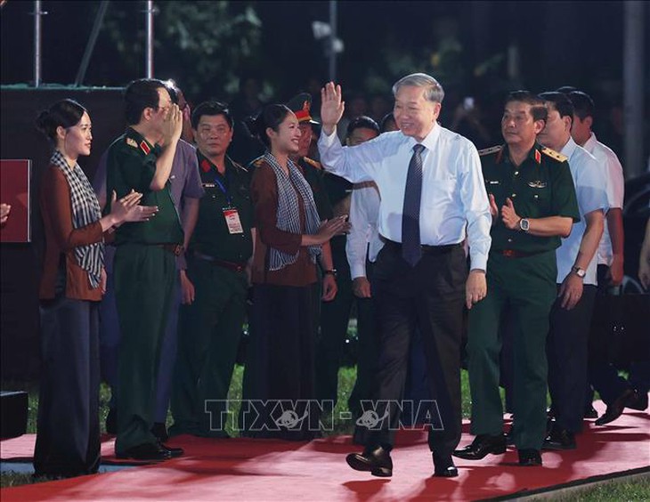 Tổng Bí thư Tô Lâm dự Chương trình nghệ thuật 'Đất nước trọn niềm vui'- Ảnh 1. Tổng Bí thư Tô Lâm dự Chương trình nghệ thuật 'Đất nước trọn niềm vui'- Ảnh 1.