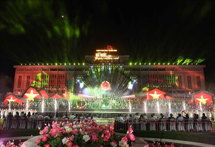 Tổng Bí thư Tô Lâm dự Chương trình nghệ thuật 'Đất nước trọn niềm vui'- Ảnh 7. Tổng Bí thư Tô Lâm dự Chương trình nghệ thuật 'Đất nước trọn niềm vui'- Ảnh 7.