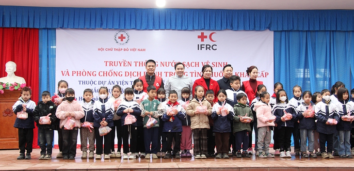 Truyền thông về nước sạch vệ sinh và phòng chống dịch bệnh trong tình huống khẩn cấp- Ảnh 1. Truyền thông về nước sạch vệ sinh và phòng chống dịch bệnh trong tình huống khẩn cấp- Ảnh 1.