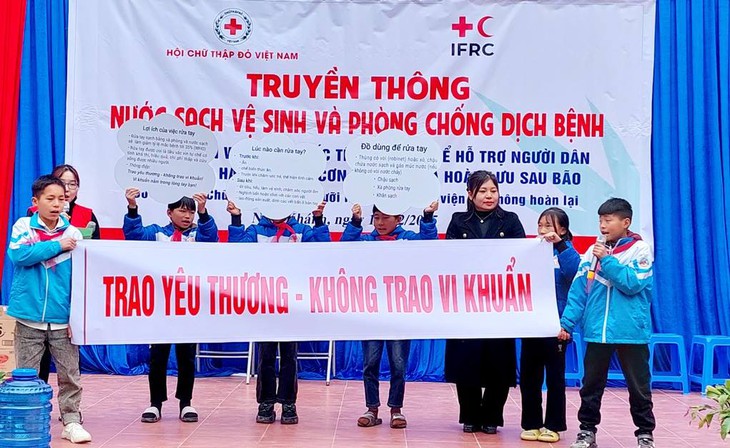 Truyền thông về nước sạch vệ sinh và phòng chống dịch bệnh trong tình huống khẩn cấp- Ảnh 3. Truyền thông về nước sạch vệ sinh và phòng chống dịch bệnh trong tình huống khẩn cấp- Ảnh 3.
