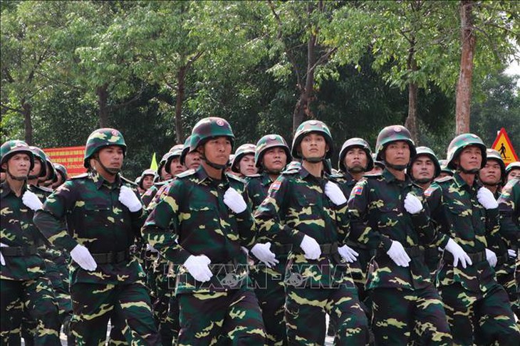 Quân đội Lào và Campuchia tập luyện tại Bình Dương, chuẩn bị cho lễ diễu binh- Ảnh 2. Quân đội Lào và Campuchia tập luyện tại Bình Dương, chuẩn bị cho lễ diễu binh- Ảnh 2.