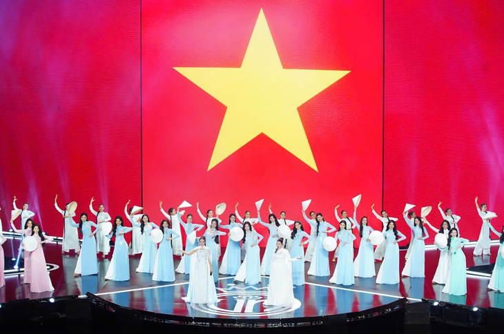 41 thí sinh Hoa hậu Việt Nam khoe dáng nóng bỏng trong trang phục bikini- Ảnh 1. 41 thí sinh Hoa hậu Việt Nam khoe dáng nóng bỏng trong trang phục bikini- Ảnh 1.