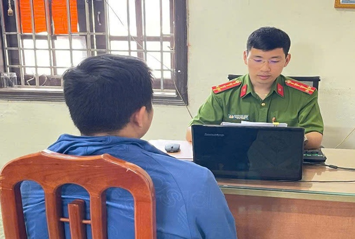 Bình luận bịa đặt về việc sáp nhập tỉnh Thái Bình và Hưng Yên, nam thanh niên bị mời lên công an làm việc- Ảnh 1. Bình luận bịa đặt về việc sáp nhập tỉnh Thái Bình và Hưng Yên, nam thanh niên bị mời lên công an làm việc- Ảnh 1.