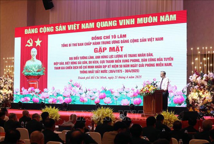 Tổng Bí thư Tô Lâm gặp mặt đại biểu tướng lĩnh, anh hùng và các lực lượng tham gia Chiến dịch Hồ Chí Minh- Ảnh 1.