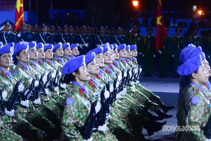 Màn trống hội lớn nhất Việt Nam vang rền tại buổi tổng hợp luyện diễu binh, diễu hành lần 2- Ảnh 11.