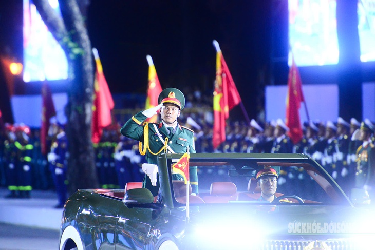 Màn trống hội lớn nhất Việt Nam vang rền tại buổi tổng hợp luyện diễu binh, diễu hành lần 2- Ảnh 16.