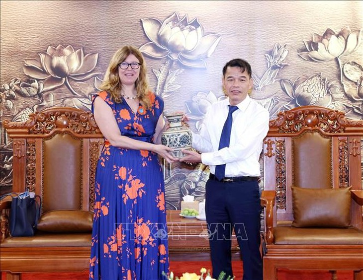 Tăng cường trao đổi, chia sẻ thông tin về công tác chăm sóc, giáo dục và bảo vệ trẻ em- Ảnh 2. Tăng cường trao đổi, chia sẻ thông tin về công tác chăm sóc, giáo dục và bảo vệ trẻ em- Ảnh 2.