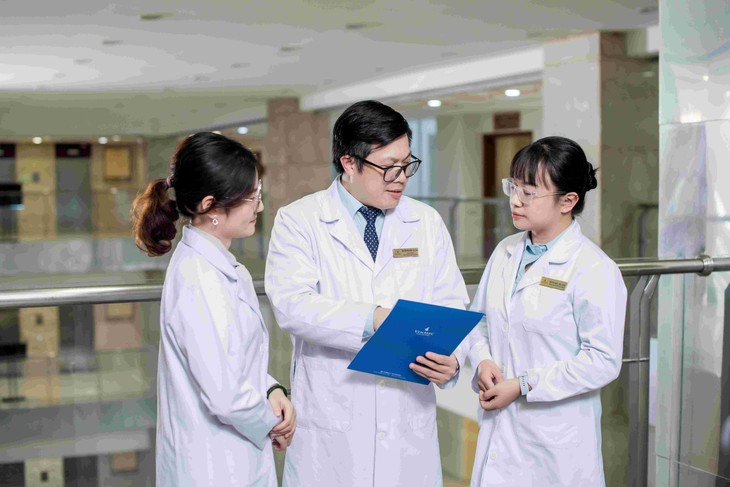 Vinmec được công nhận là Trung tâm xuất sắc về Dị ứng - Miễn dịch nhờ góp phần chuẩn hóa và nâng cao năng lực toàn ngành- Ảnh 2. Vinmec được công nhận là Trung tâm xuất sắc về Dị ứng - Miễn dịch nhờ góp phần chuẩn hóa và nâng cao năng lực toàn ngành- Ảnh 2.