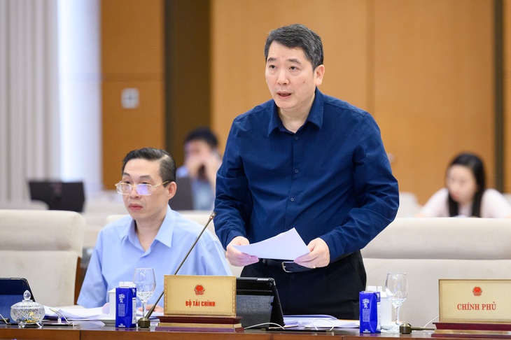 Giảm 2% thuế VAT tới hết 2026 để kích cầu tiêu dùng, ứng phó với biến động kinh tế thế giới- Ảnh 2.