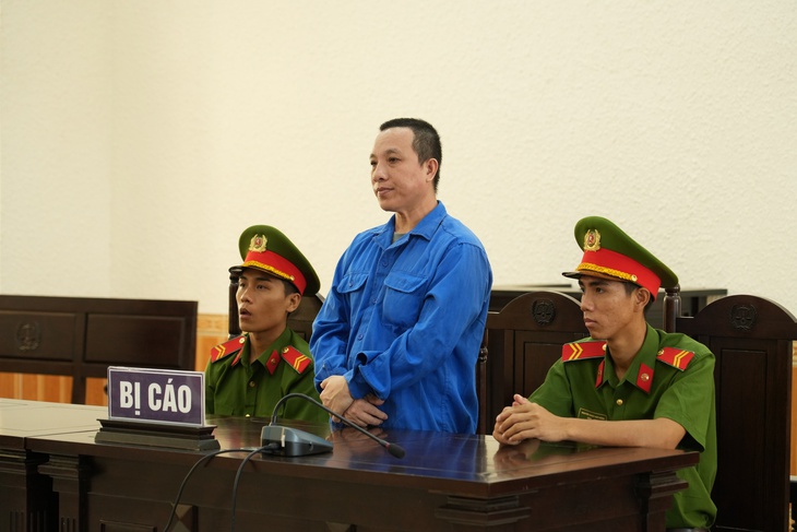 Tuyên phạt 6 năm tù giam với kẻ tuyên truyền, kích động chống phá Nhà nước- Ảnh 1. Tuyên phạt 6 năm tù giam với kẻ tuyên truyền, kích động chống phá Nhà nước- Ảnh 1.
