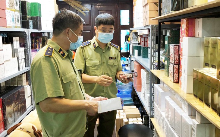 Bộ Y tế: Tập trung kiểm tra việc kinh doanh mỹ phẩm trên các sàn thương mại điện tử, mạng xã hội- Ảnh 1. Bộ Y tế: Tập trung kiểm tra việc kinh doanh mỹ phẩm trên các sàn thương mại điện tử, mạng xã hội- Ảnh 1.