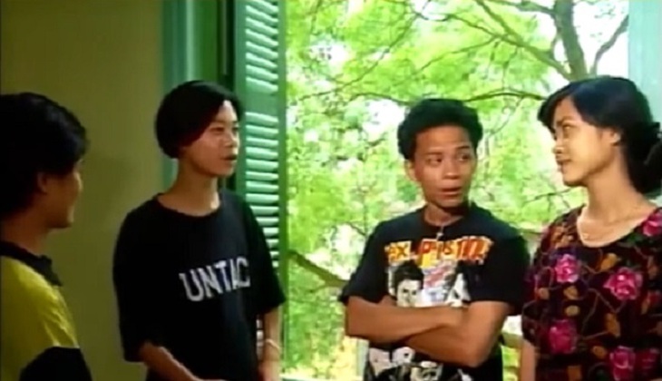 Học sinh ngỗ ngược bị ghét nhất phim '12A và 4H', 30 năm sau lại có cuộc sống hạnh phúc bên vợ là NSƯT- Ảnh 1. Học sinh ngỗ ngược bị ghét nhất phim '12A và 4H', 30 năm sau lại có cuộc sống hạnh phúc bên vợ là NSƯT- Ảnh 1.