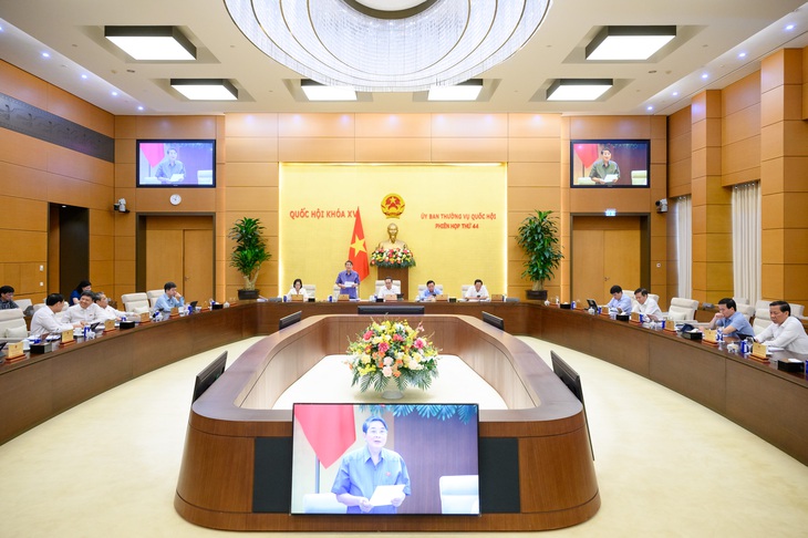 Giảm 2% thuế VAT tới hết 2026 để kích cầu tiêu dùng, ứng phó với biến động kinh tế thế giới- Ảnh 1.