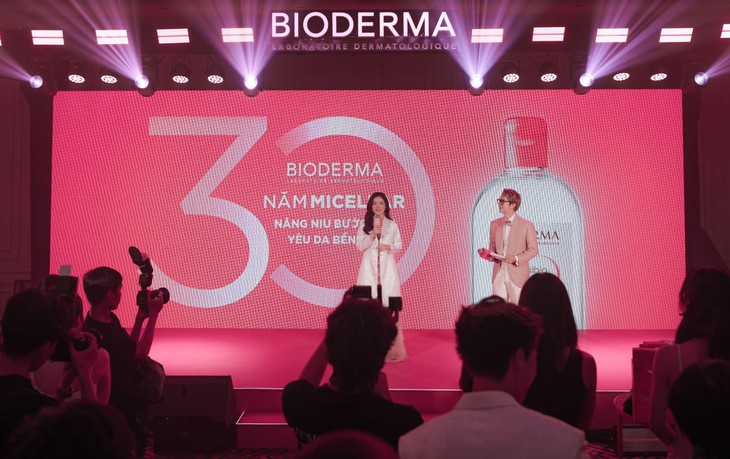 Bioderma kỷ niệm 30 năm ra mắt nước tẩy trang biểu tượng Sensibio H2O- Ảnh 3.