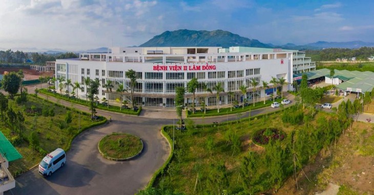 Quyền giám đốc BVĐK II Lâm Đồng thông tin việc mẹ con sản phụ tử vong- Ảnh 1. Quyền giám đốc BVĐK II Lâm Đồng thông tin việc mẹ con sản phụ tử vong- Ảnh 1.