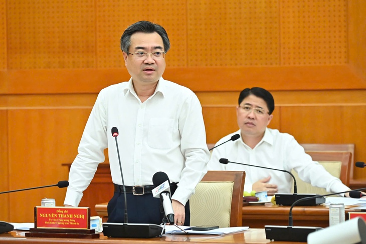 Bí thư Thành uỷ TPHCM: Công tác y tế trong Lễ Kỷ niệm 50 năm Ngày Giải phóng miền Nam, thống nhất đất nước phải chuẩn bị thật chu đáo- Ảnh 2. Bí thư Thành uỷ TPHCM: Công tác y tế trong Lễ Kỷ niệm 50 năm Ngày Giải phóng miền Nam, thống nhất đất nước phải chuẩn bị thật chu đáo- Ảnh 2.