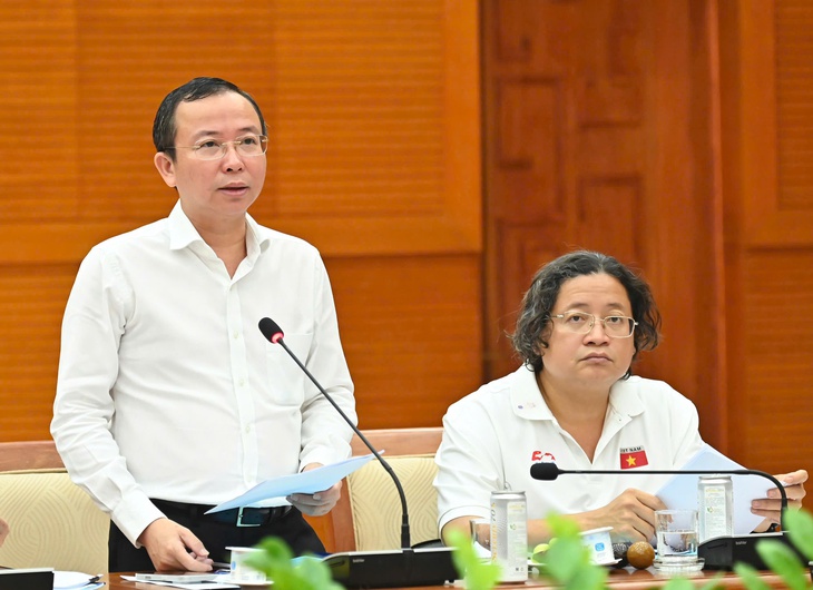 Bí thư Thành uỷ TPHCM: Công tác y tế trong Lễ Kỷ niệm 50 năm Ngày Giải phóng miền Nam, thống nhất đất nước phải chuẩn bị thật chu đáo- Ảnh 4. Bí thư Thành uỷ TPHCM: Công tác y tế trong Lễ Kỷ niệm 50 năm Ngày Giải phóng miền Nam, thống nhất đất nước phải chuẩn bị thật chu đáo- Ảnh 4.