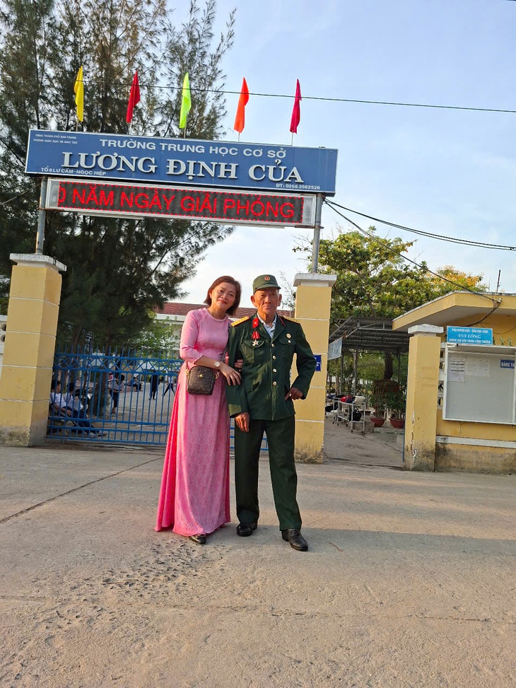 Xúc động lý do cựu binh U80 đi xe máy 1.400 km vào TPHCM xem diễu binh, diễu hành- Ảnh 4.